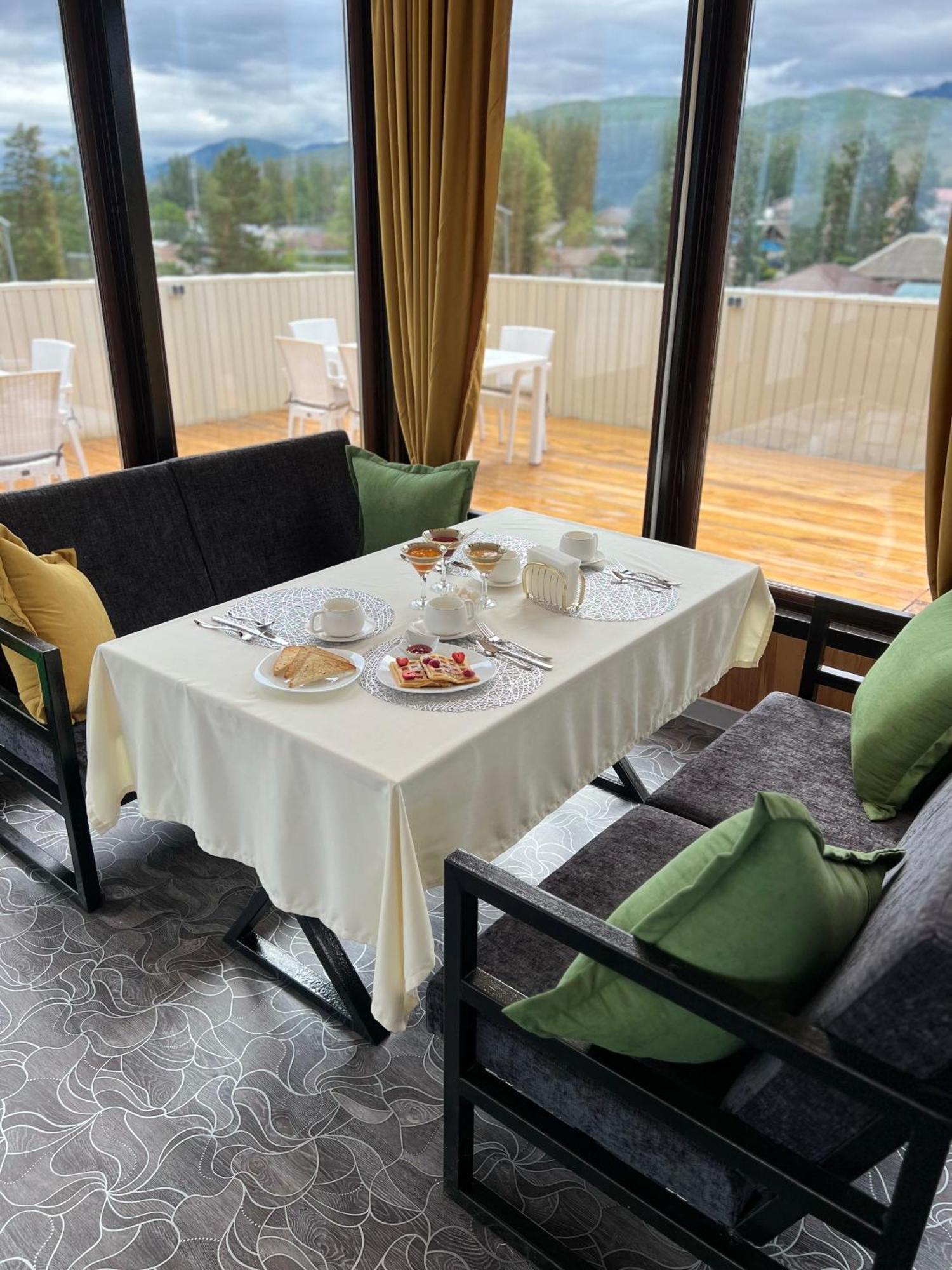 Mongu Hotel Karakol Luaran gambar